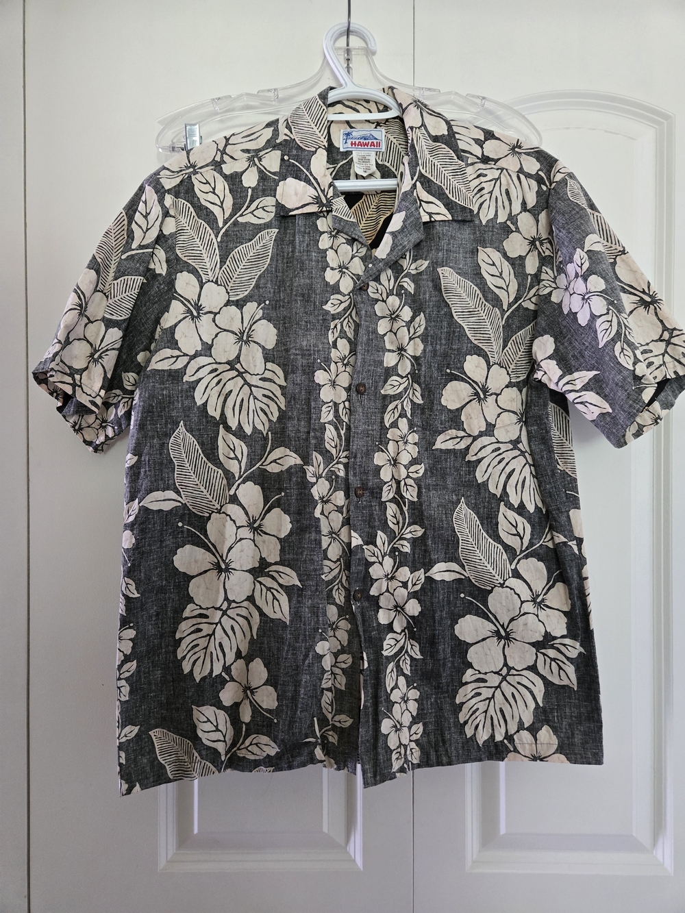 Hawaii Vintage Black Floral Button-Up Shirt